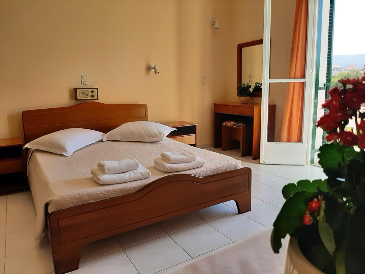 Ammousa Hotel Apartments Lixouri Extérieur photo