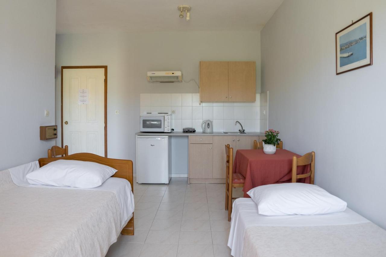 Ammousa Hotel Apartments Lixouri Extérieur photo
