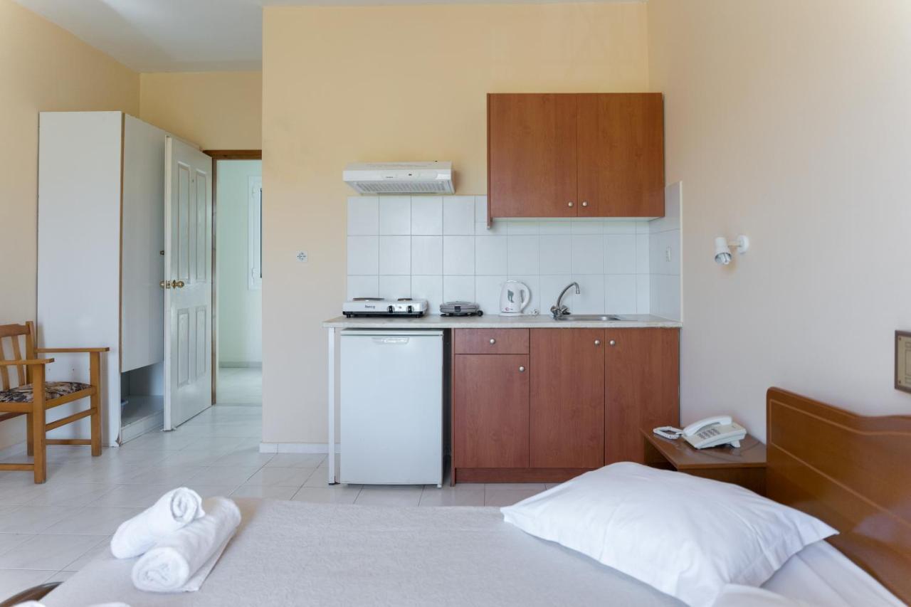 Ammousa Hotel Apartments Lixouri Extérieur photo