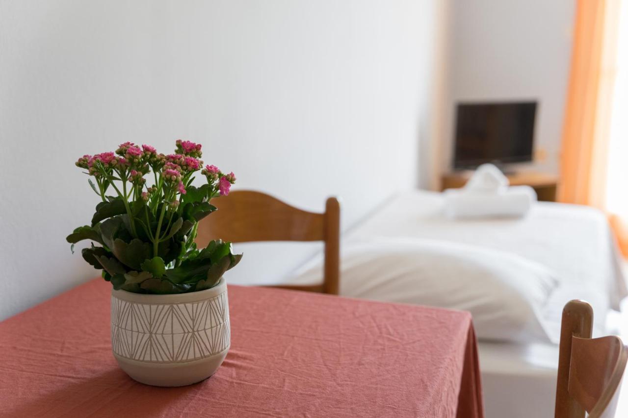 Ammousa Hotel Apartments Lixouri Extérieur photo